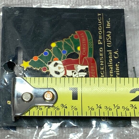 Ariko Merry Christmas Panda Bear Enamel Lapel Pin 2001 - Picture 4 of 4